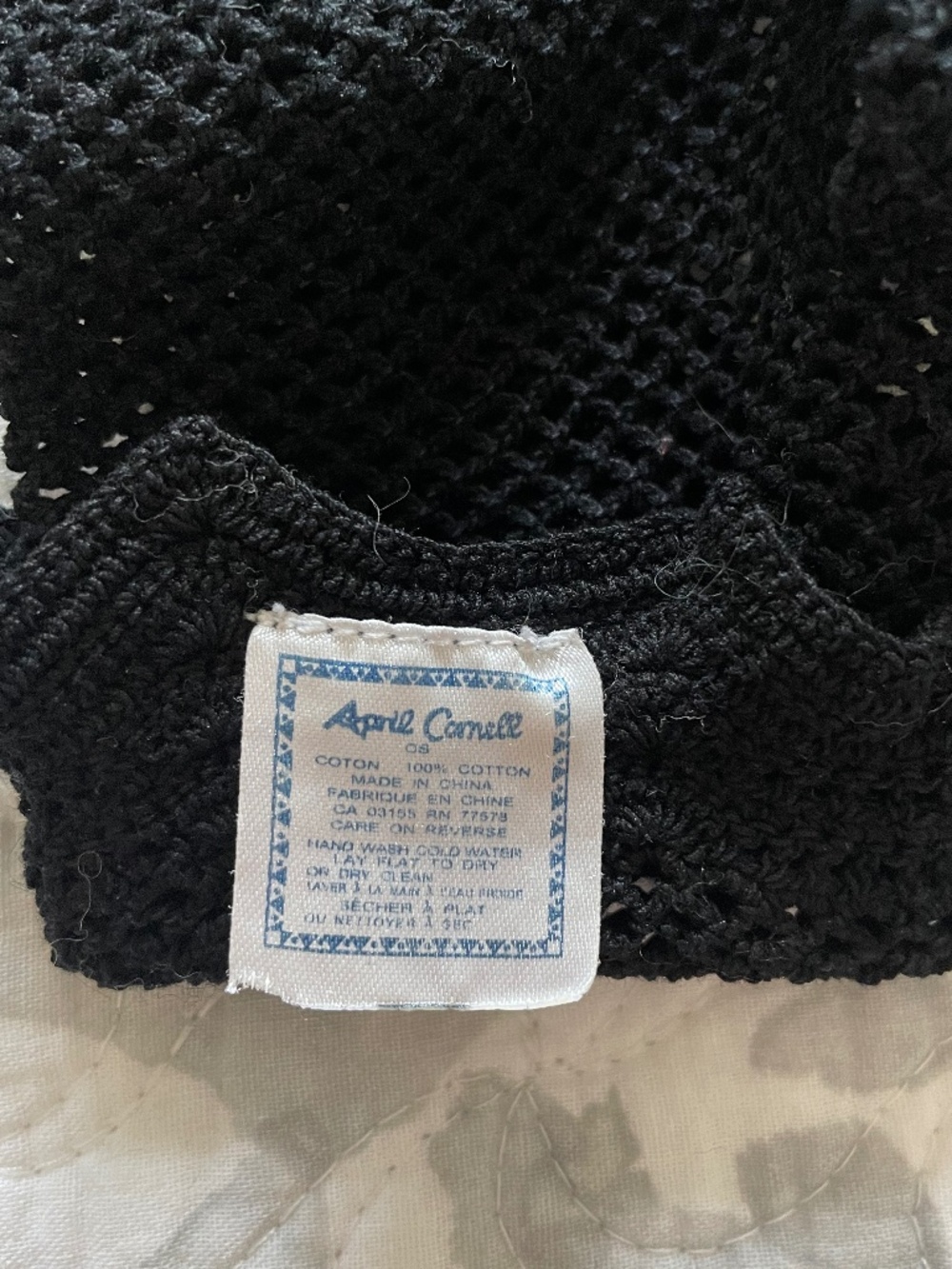 EUC April Cornell Women’s Vintage Open-Weave Crocheted Gloves in Black Mesh - Picture 4 of 4